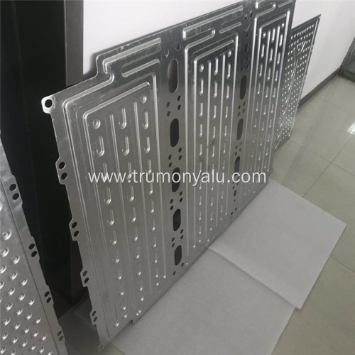 aluminum coolant liquid plate for vehicle battery